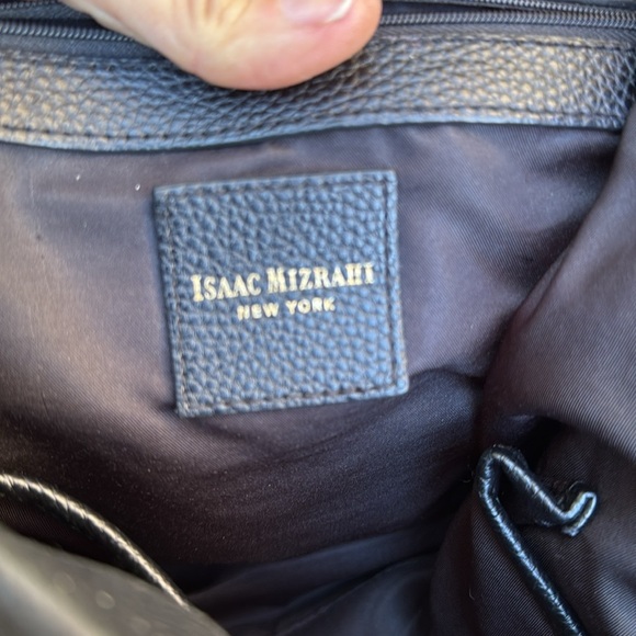 ISAAC MIZRAHI OLIVIA SATCHEL IN SOLID BLACK PEBBLED LEATHER. - Picture 14 of 16